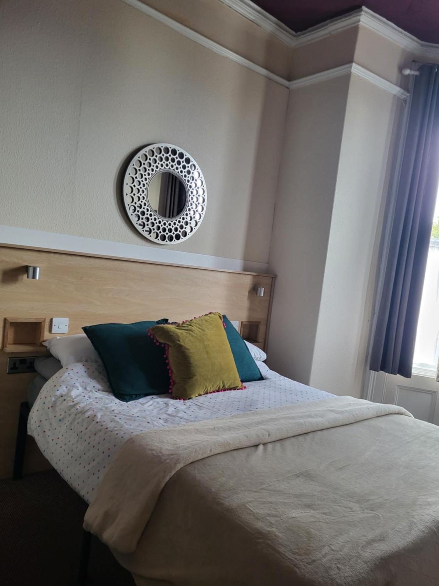 Station Guesthouse - Key Pad Entry Lancaster Luaran gambar